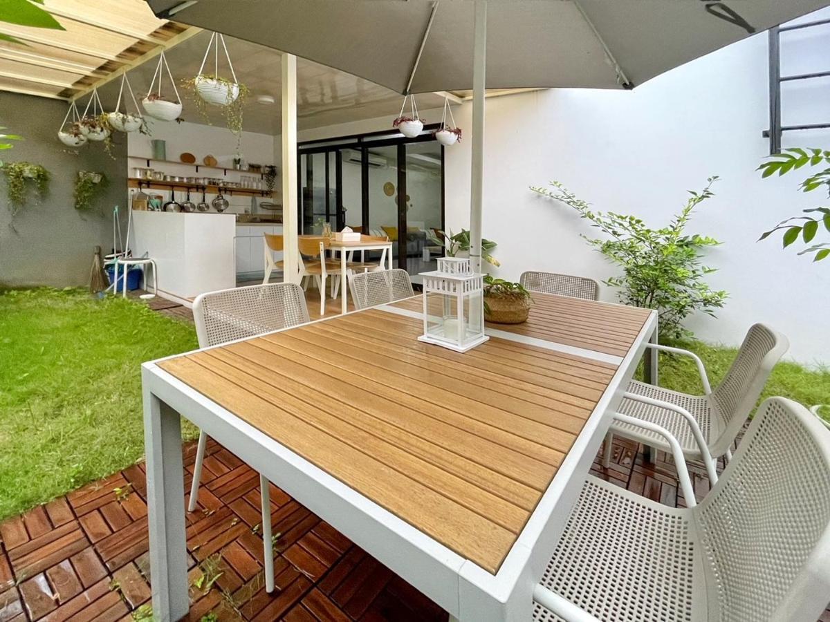 Larisa Homestay Syariah Padalarang Ngoại thất bức ảnh