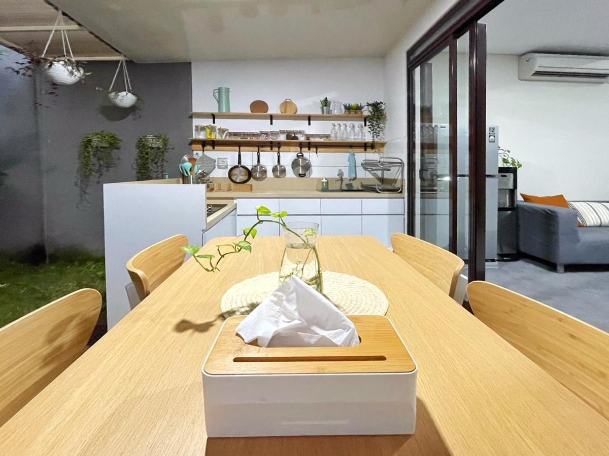 Larisa Homestay Syariah Padalarang Ngoại thất bức ảnh