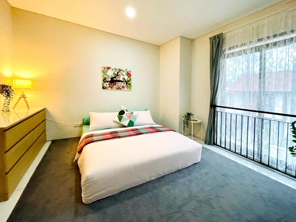 Larisa Homestay Syariah Padalarang Ngoại thất bức ảnh