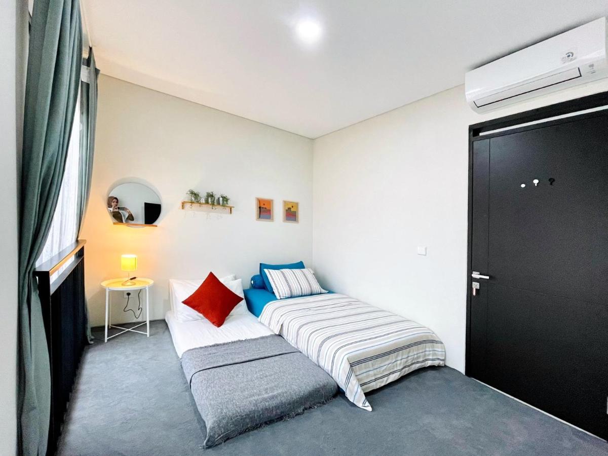 Larisa Homestay Syariah Padalarang Ngoại thất bức ảnh