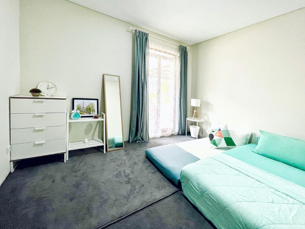 Larisa Homestay Syariah Padalarang Ngoại thất bức ảnh